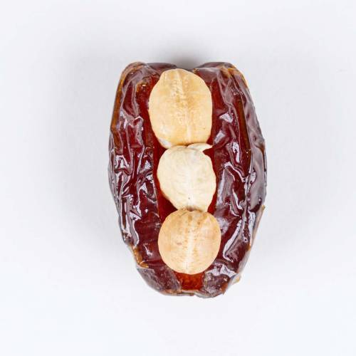 Medjool Malaki Cashew 3 Pcs