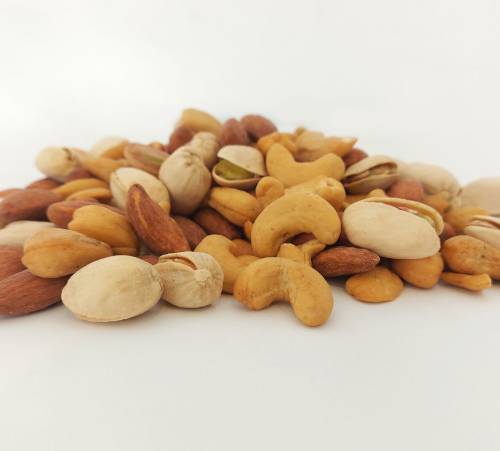 مكسرات مشكلة محمصه